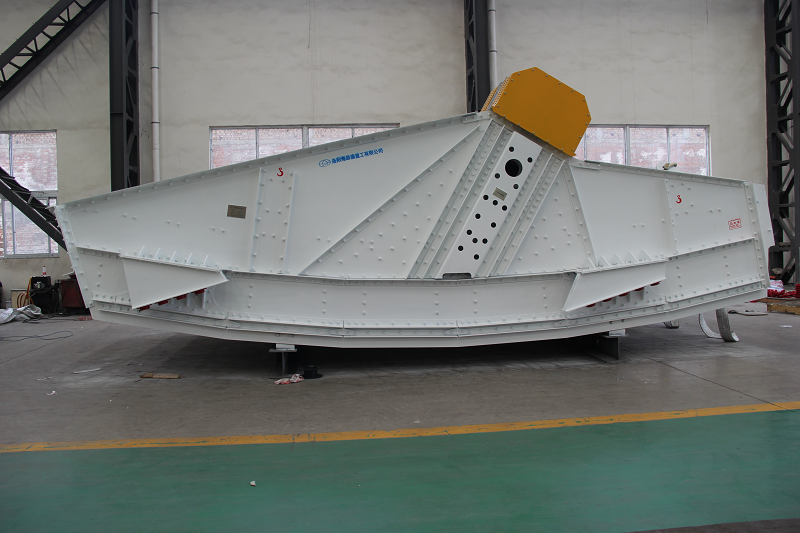 香蕉篩的工作原理是什么？有什么優(yōu)勢(shì)？